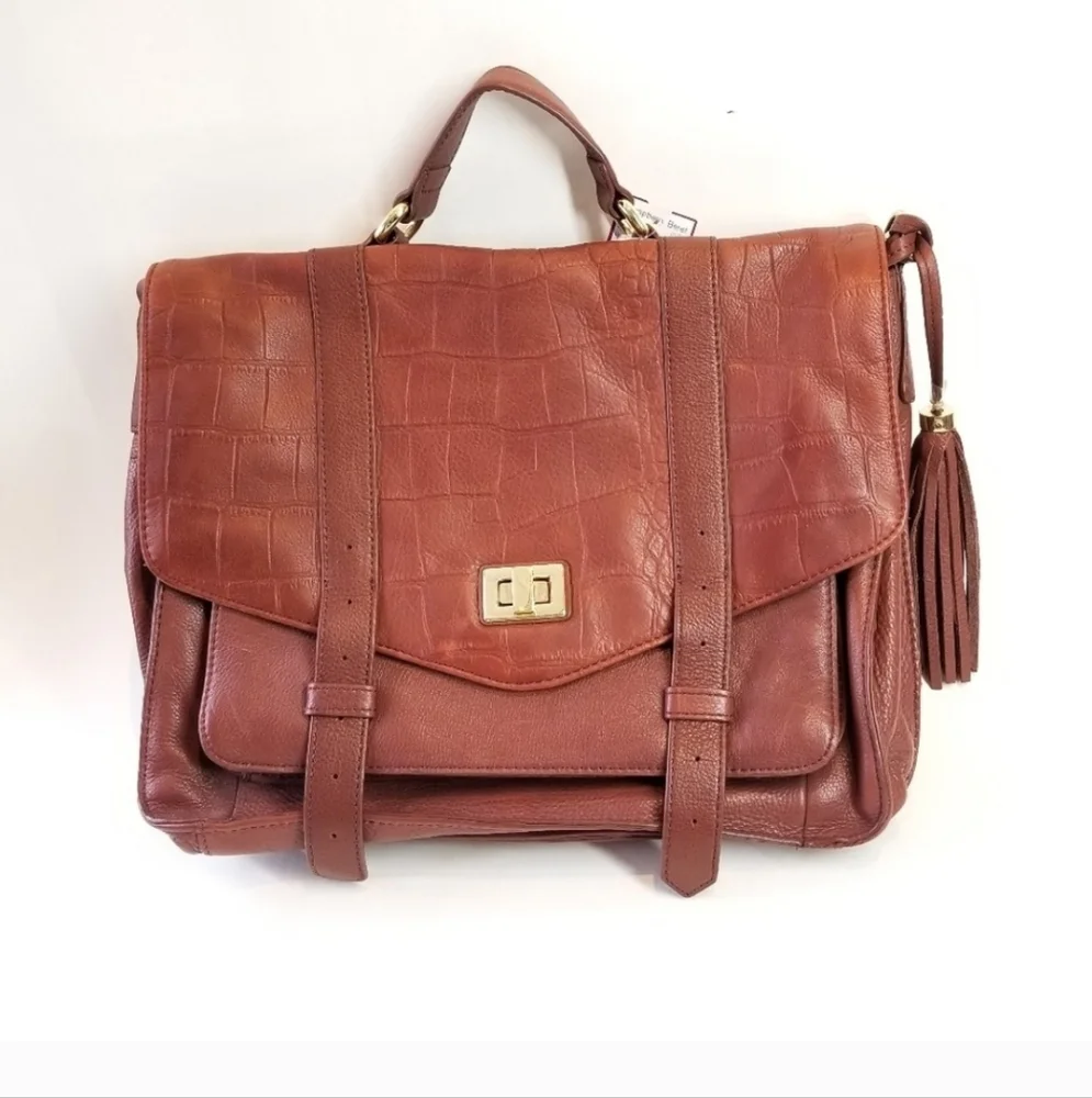 Cynthia Rowley Beautiful tan leather Purse/ laptop bag